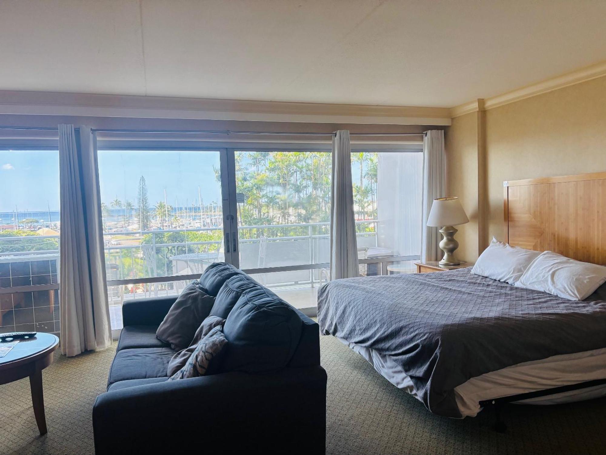 Ilikai Apt 308 - Spacious Studio With Stunning Ocean & Harbor Views Honolulu Exterior photo