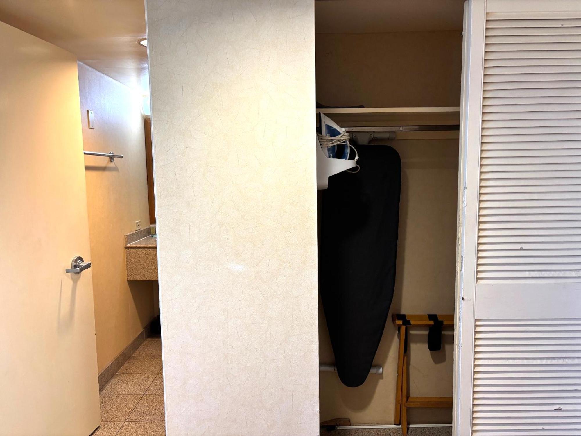 Ilikai Apt 308 - Spacious Studio With Stunning Ocean & Harbor Views Honolulu Exterior photo
